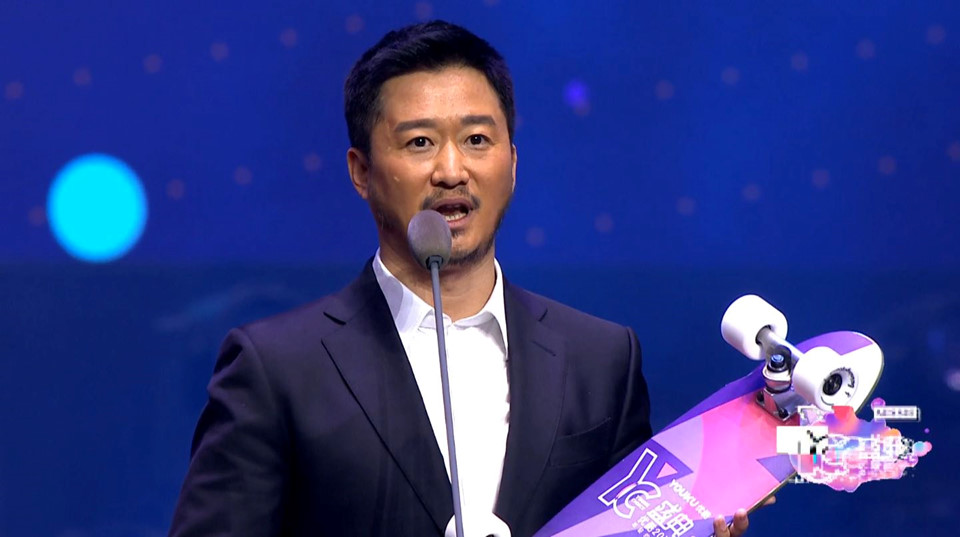 Địch Lệ Nhiệt Ba là nữ thần khí chất, vượt xa Phạm Băng Băng